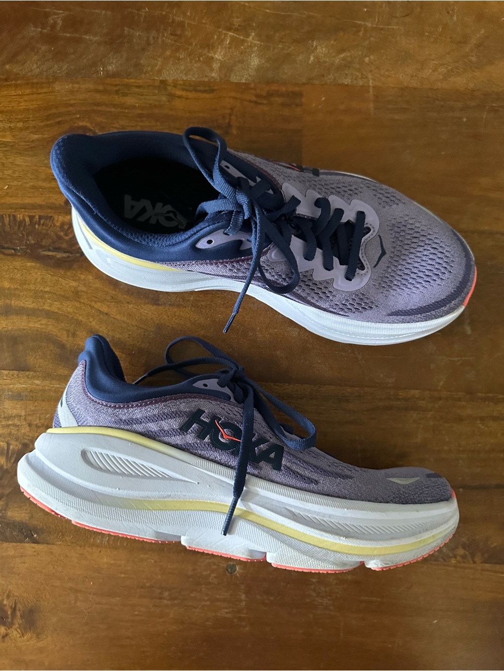 Hoka Bondi 9 Lavender Running Sneakers ladies size 7.5B